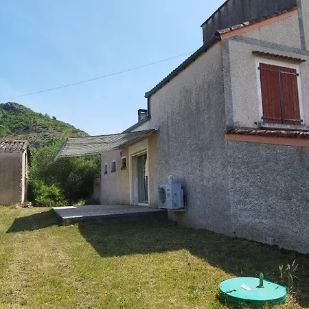 Casa de Férias Parenthese Cazalaise Sur Les Rives De L'aveyron *