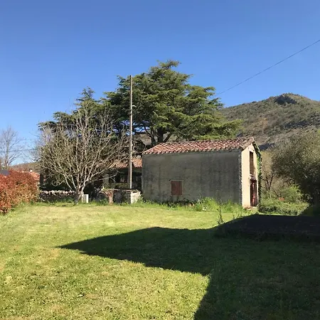 Parenthese Cazalaise Sur Les Rives De L'aveyron